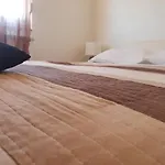 Cozy Two-bedroom *