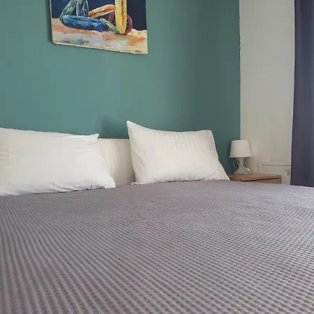 Cozy Two-bedroom * Zára