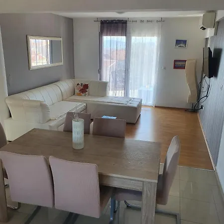 Apartment Cozy Two-bedroom Zadar
