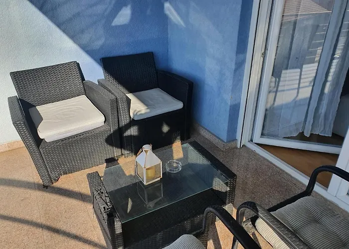 Cozy Two-bedroom Zadar